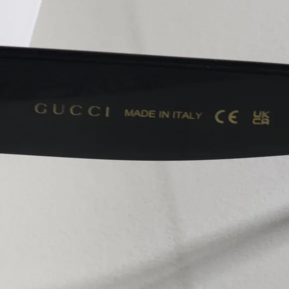 **Authentic**Gucci Butterfly Frame Sunglasses - Picture 6 of 12